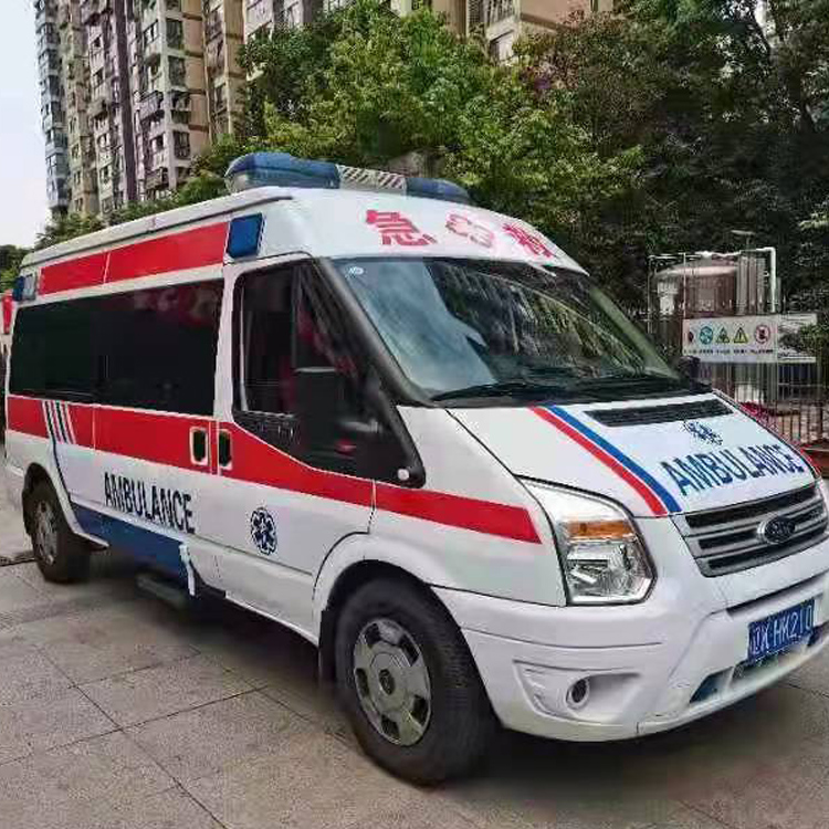 团风长途救护车护送病人返乡